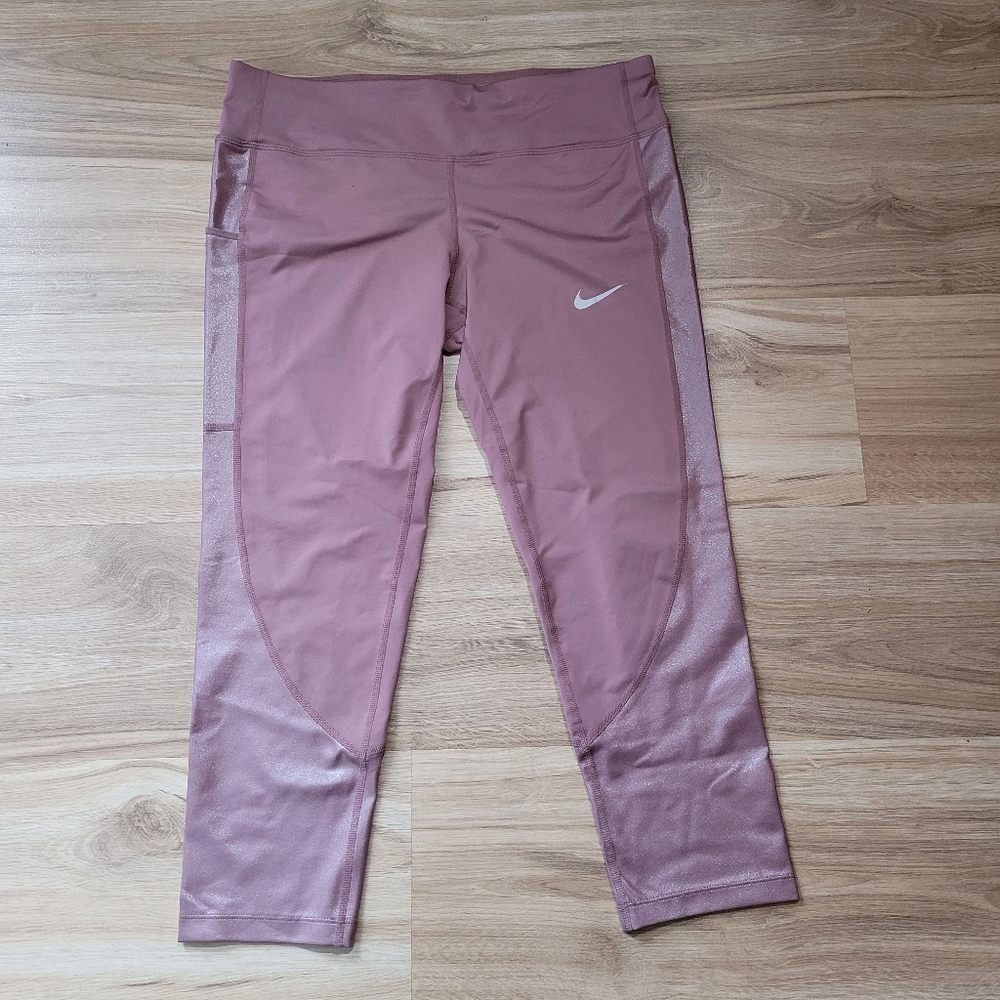 Nike Womens Workout Capris